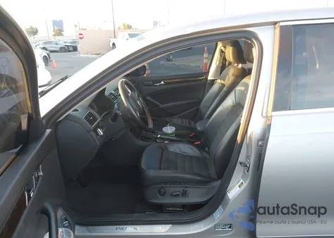 2014 Volkswagen Passat 3.6L V6 Sel Premium from USA, damaged, VIN 1VWCM7A39EC024206